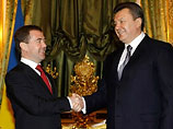 Янукович активно ищет альтернативу России